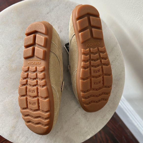 NWT GEOX SUEDE LOAFER boys size 30 euro / 12/12.5 US size - Picture 2 of 5